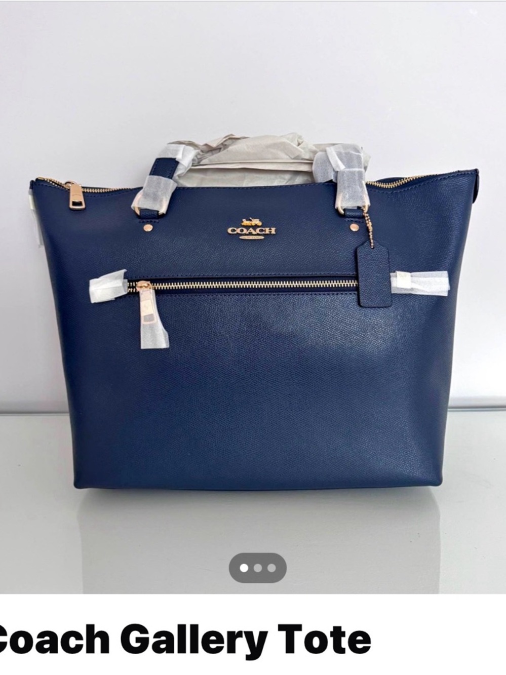 New Coach Navy Leather Gallery Large Tote Gold Hardware.  Measure: 14.5"x11”x6”